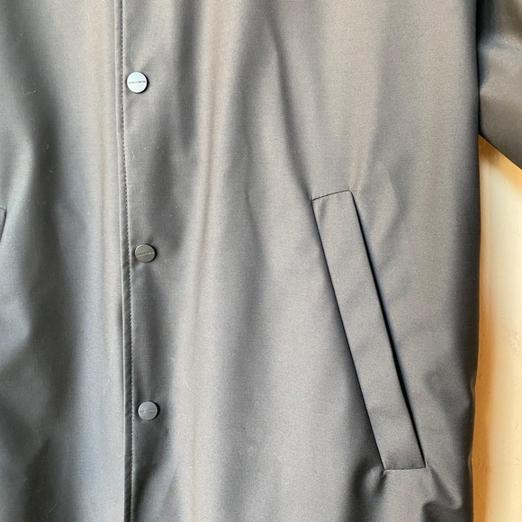 J. Lindeberg Storm Raincoat, Black, Size Small - Picture 4 of 12